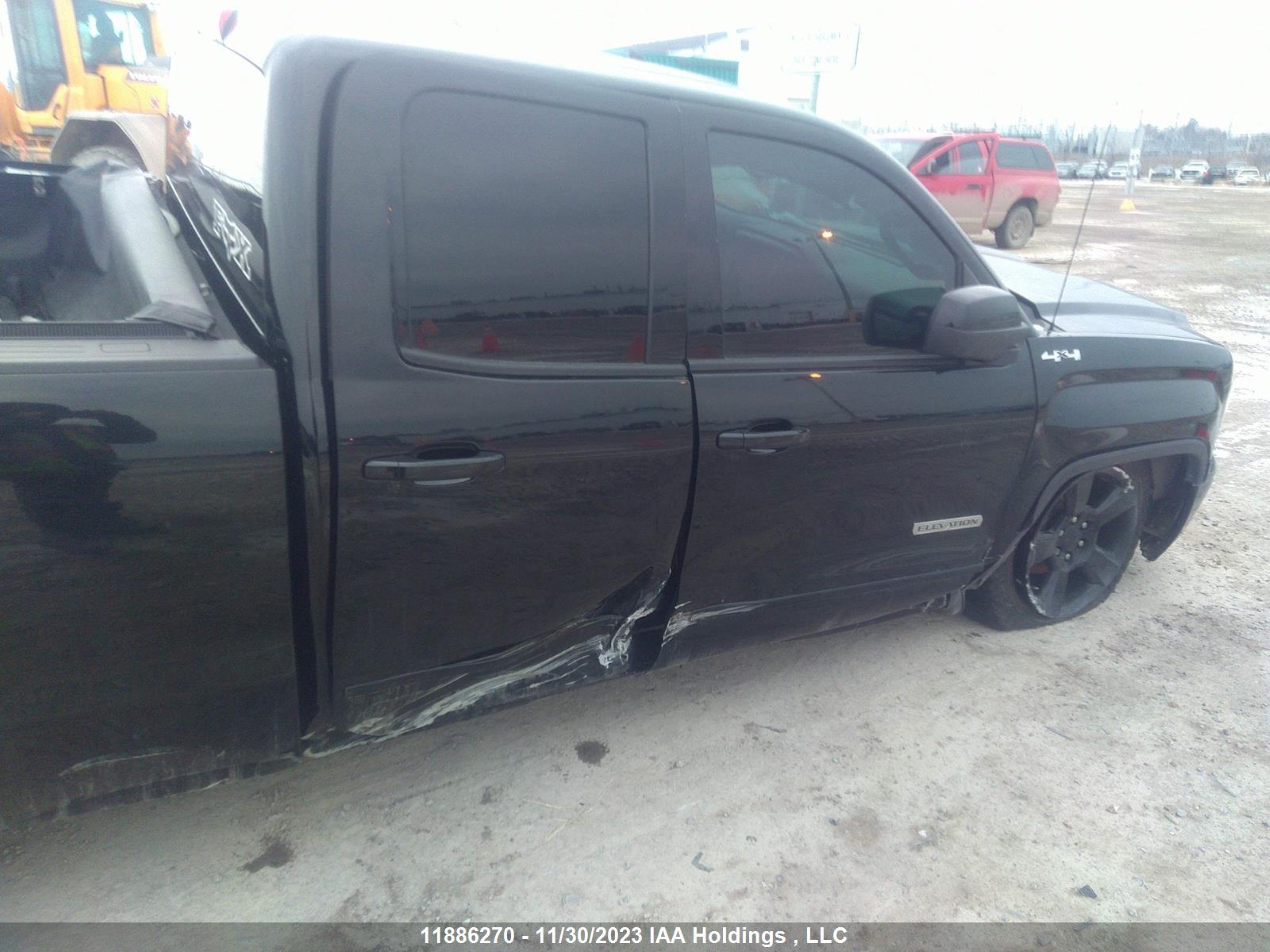 Photo 5 VIN: 1GTV2LEC3JZ204180 - GMC SIERRA 