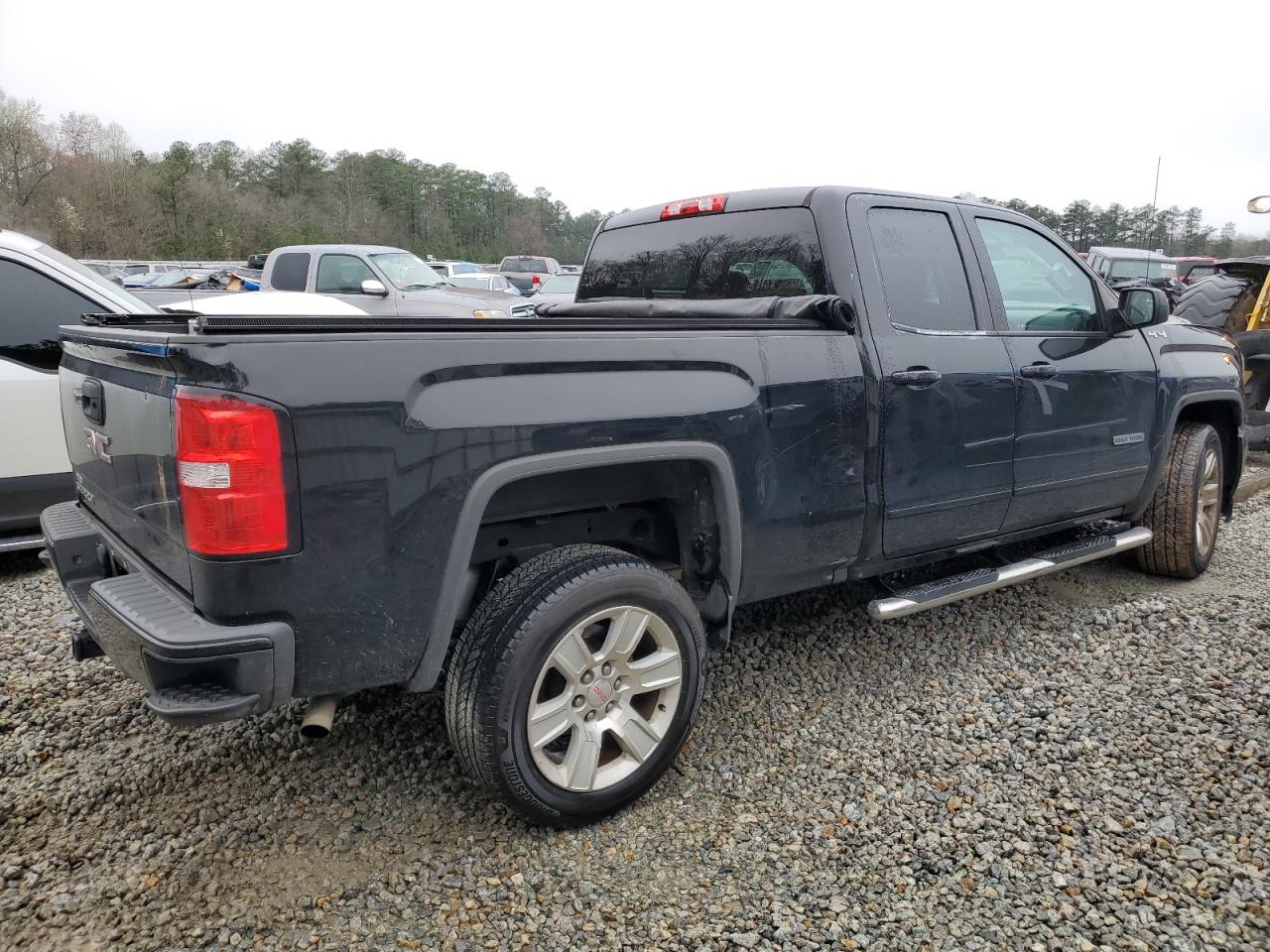 Photo 2 VIN: 1GTV2LEC4HZ309367 - GMC SIERRA 