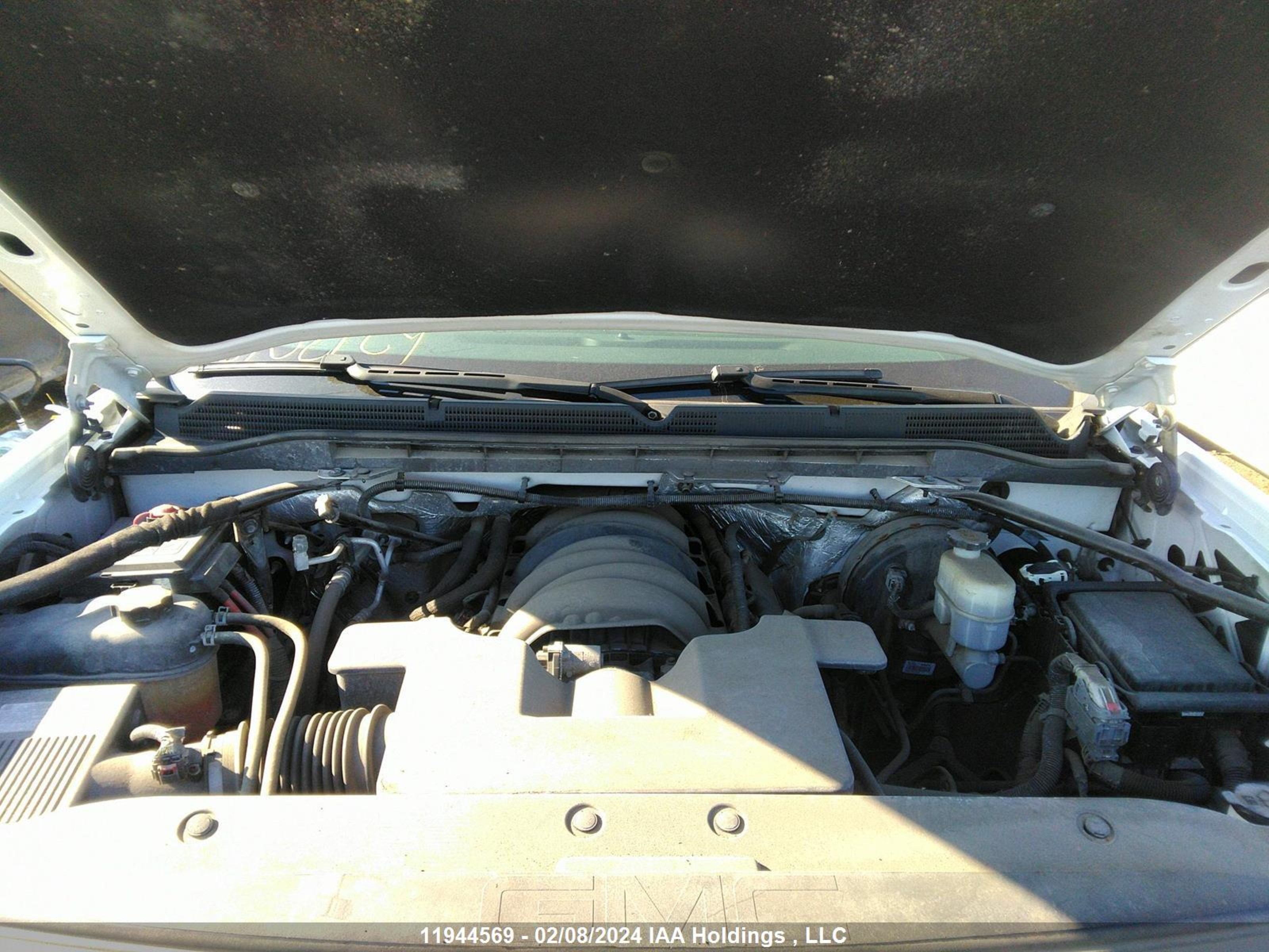 Photo 9 VIN: 1GTV2LEC4JZ144118 - GMC SIERRA 