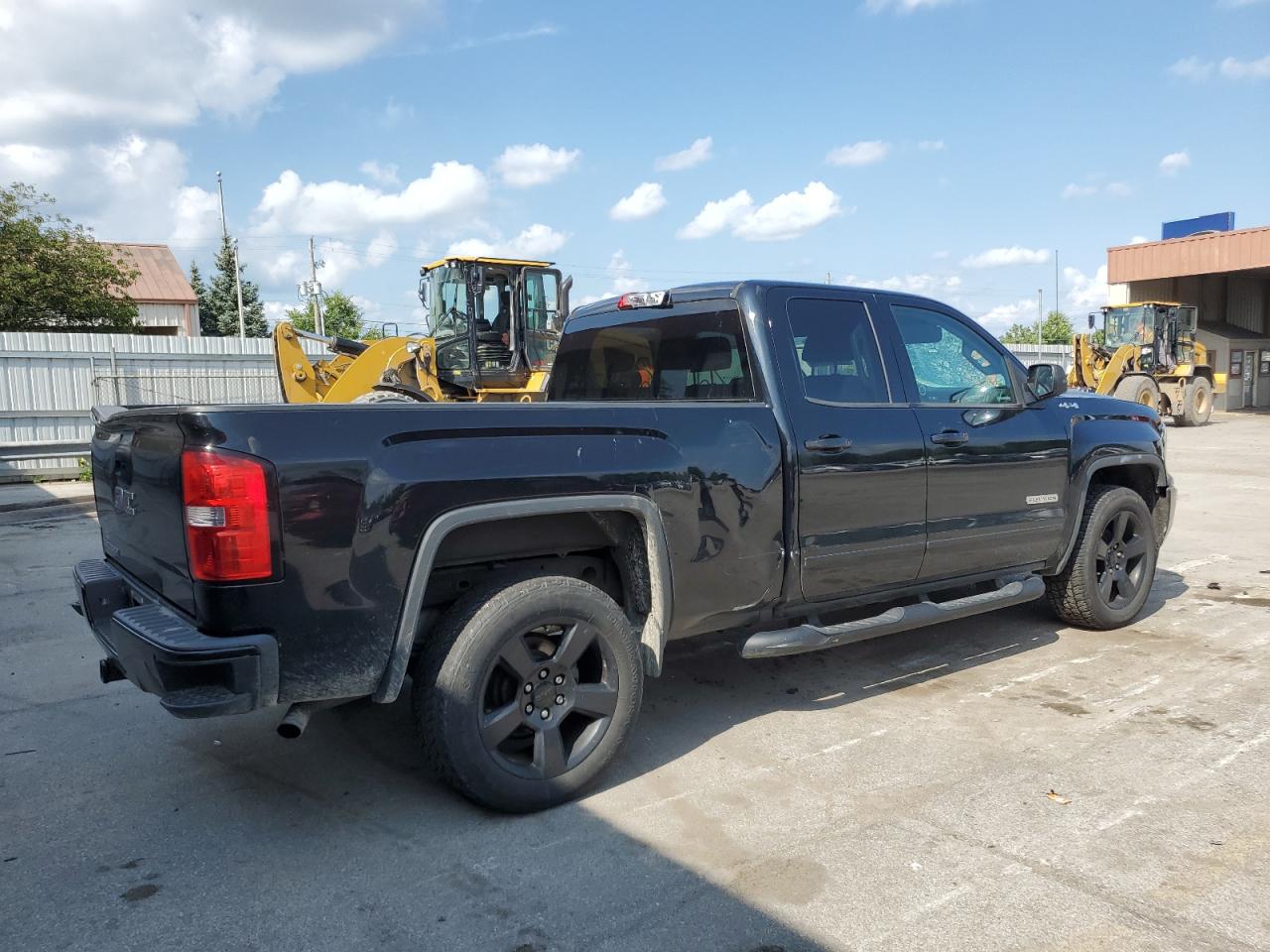 Photo 2 VIN: 1GTV2LEC9GZ264960 - GMC SIERRA 