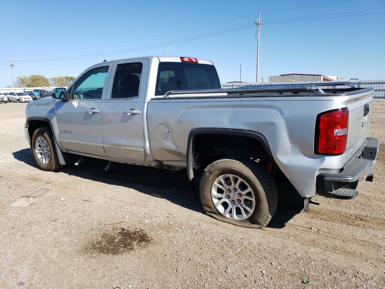 Photo 1 VIN: 1GTV2MEC1HZ116180 - GMC SIERRA 