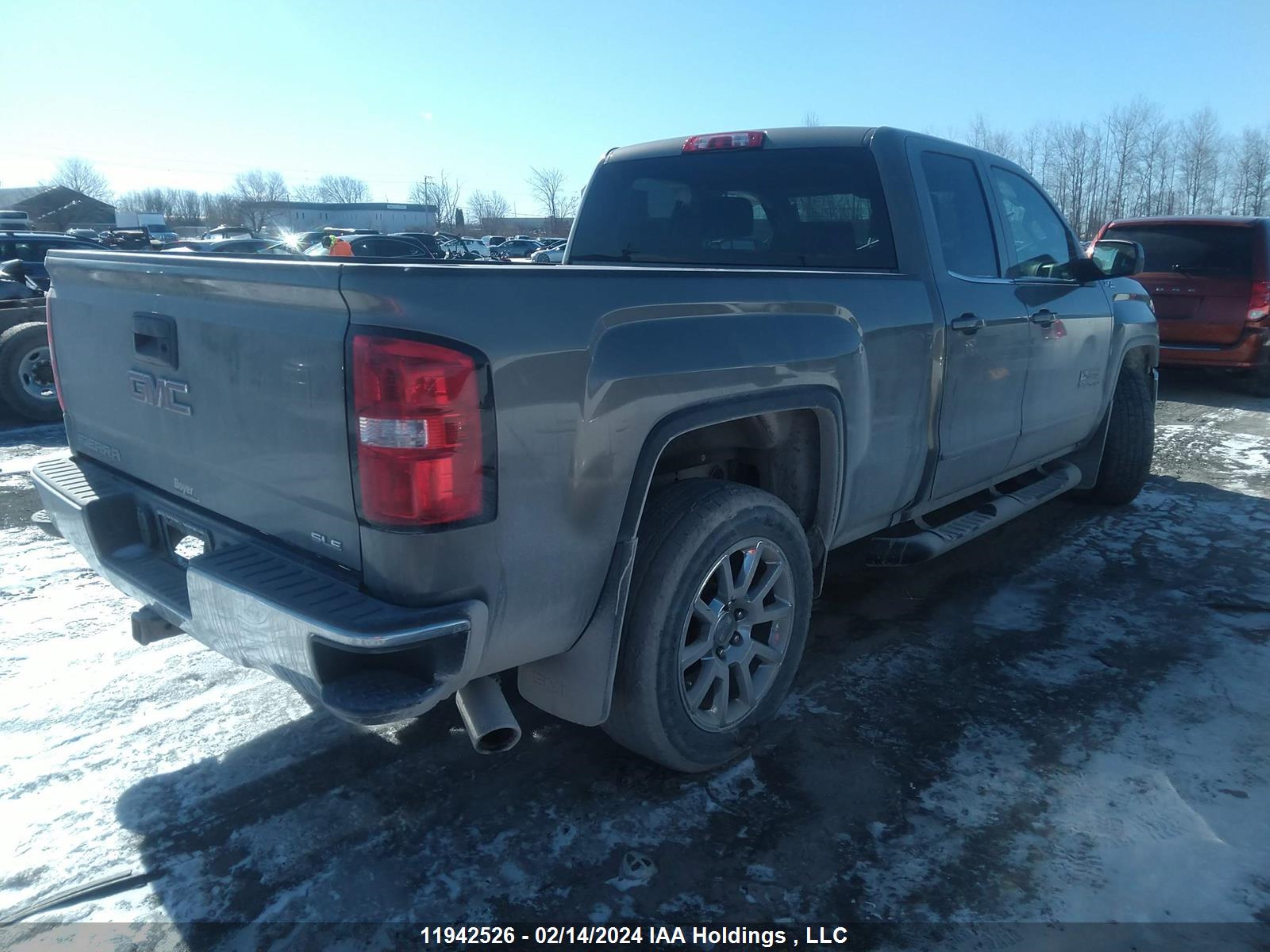 Photo 3 VIN: 1GTV2MEC2HZ250311 - GMC SIERRA 