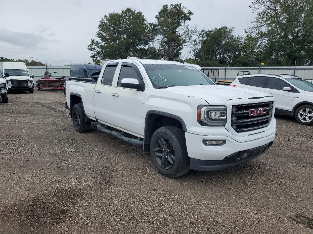 Photo 3 VIN: 1GTV2MEC4GZ387037 - GMC SIERRA 