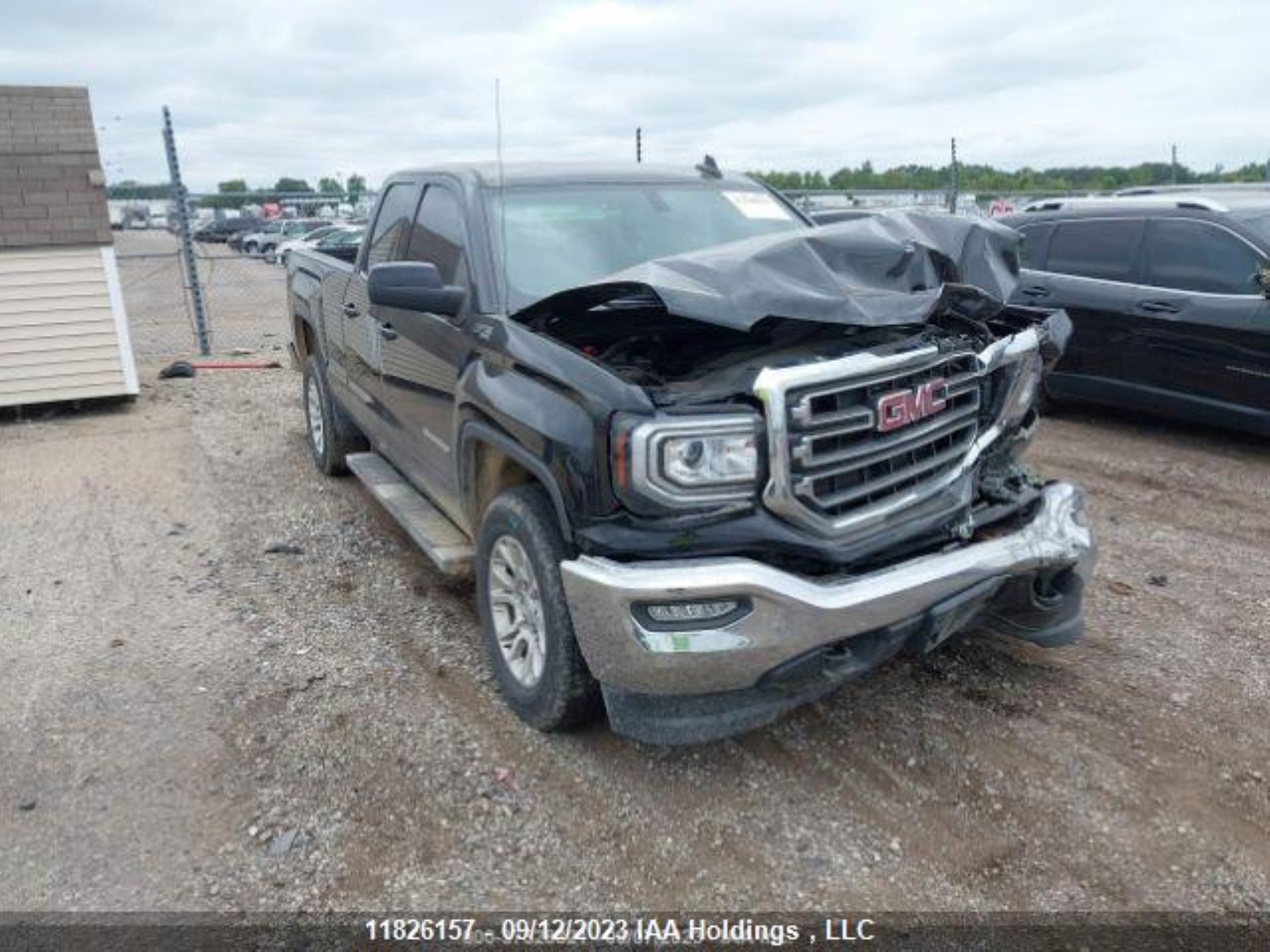 Photo 1 VIN: 1GTV2MEC5JZ243942 - GMC SIERRA 