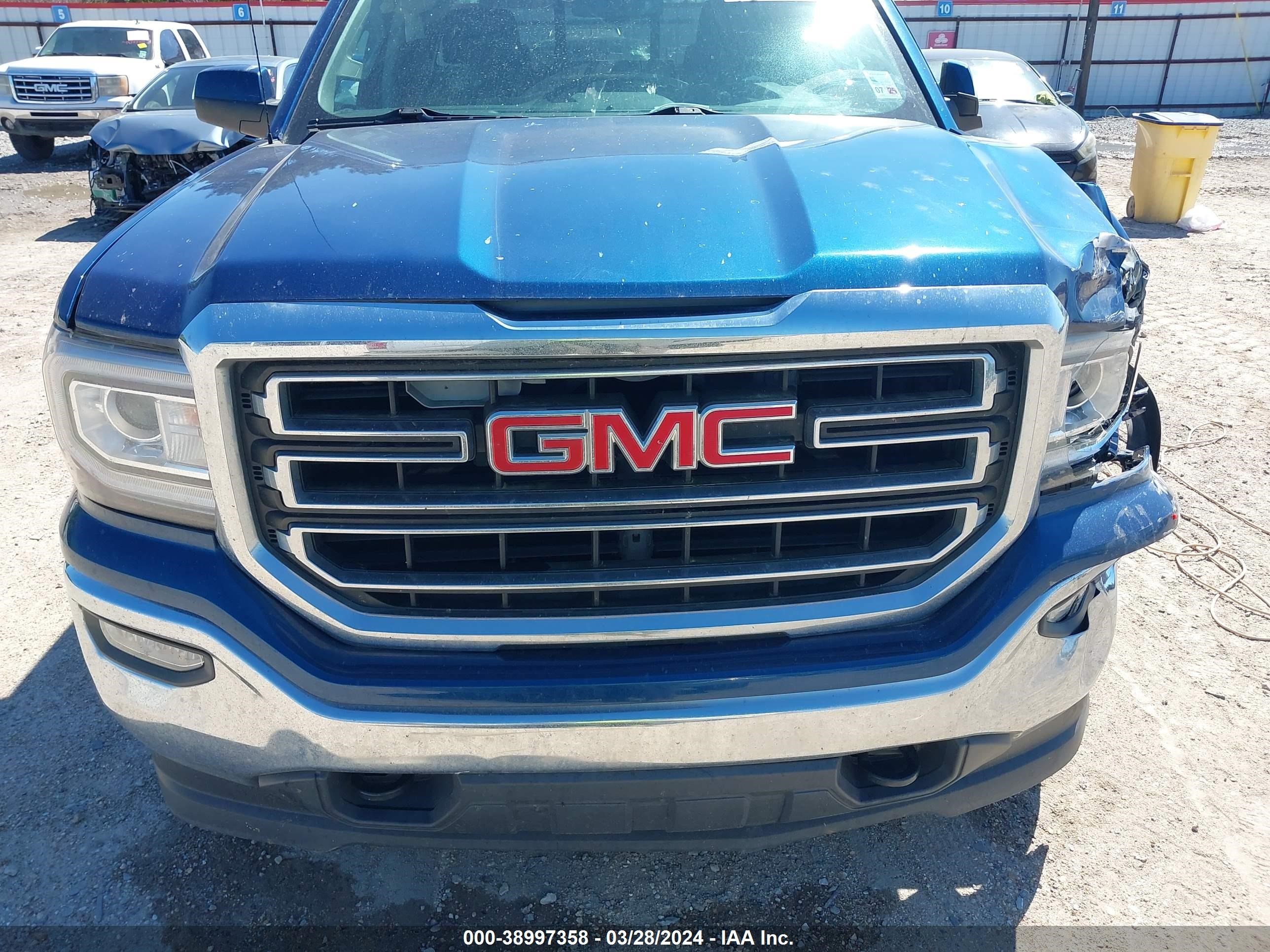 Photo 12 VIN: 1GTV2MEC7HZ137423 - GMC SIERRA 