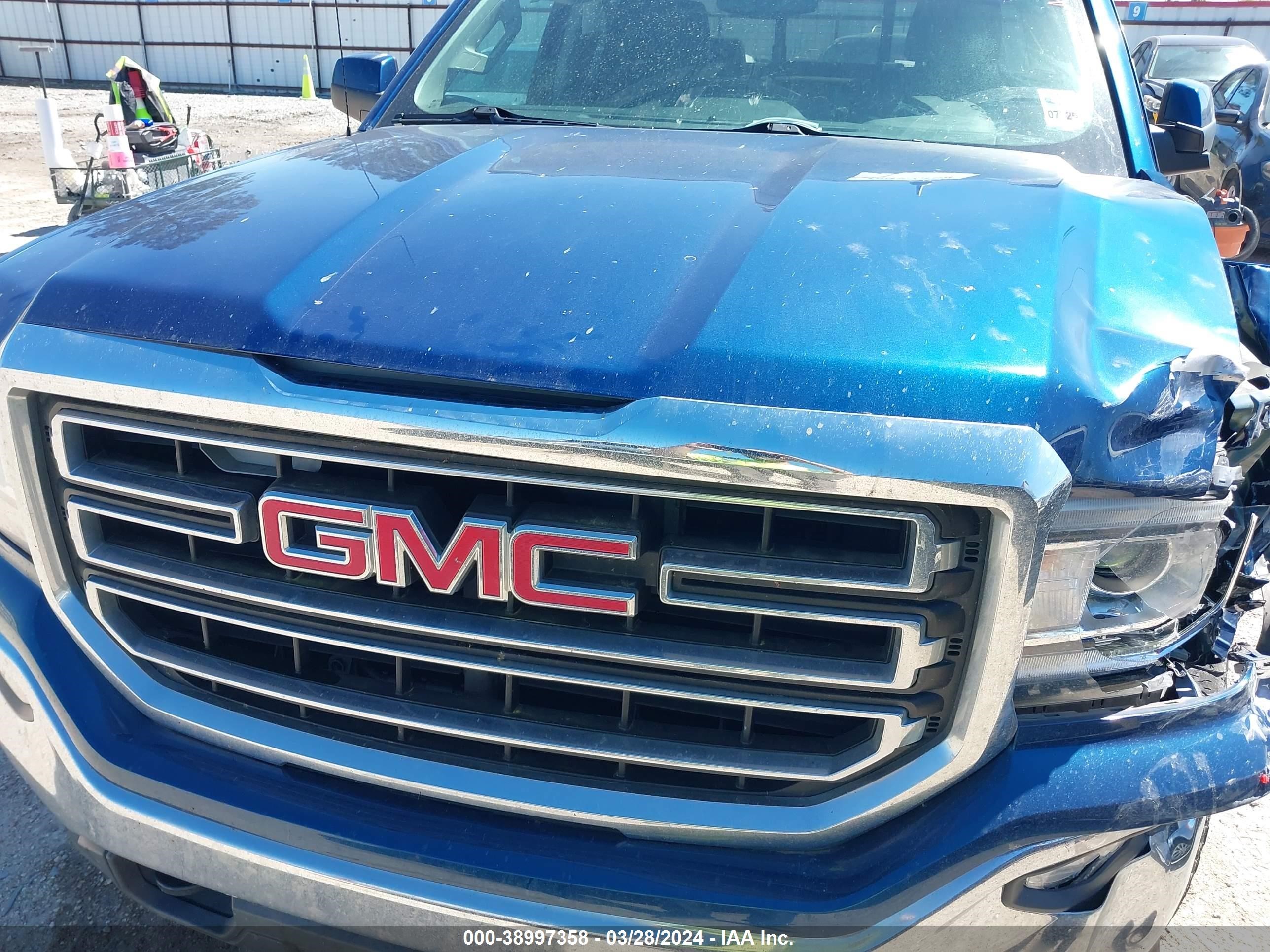 Photo 9 VIN: 1GTV2MEC7HZ137423 - GMC SIERRA 