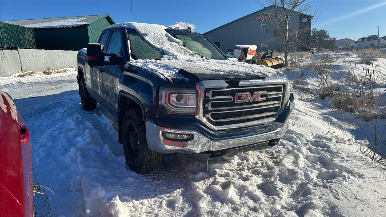 Photo 3 VIN: 1GTV2MEC7HZ172429 - GMC SIERRA 