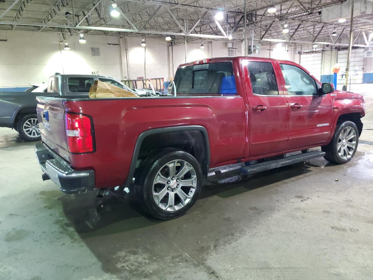 Photo 2 VIN: 1GTV2MEC8JZ229324 - GMC SIERRA 