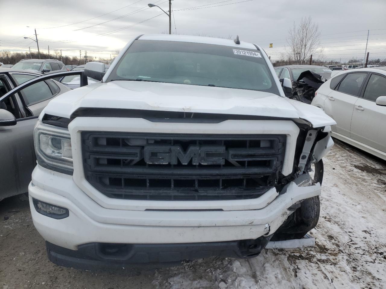 Photo 4 VIN: 1GTV2MEC9GZ357595 - GMC SIERRA 