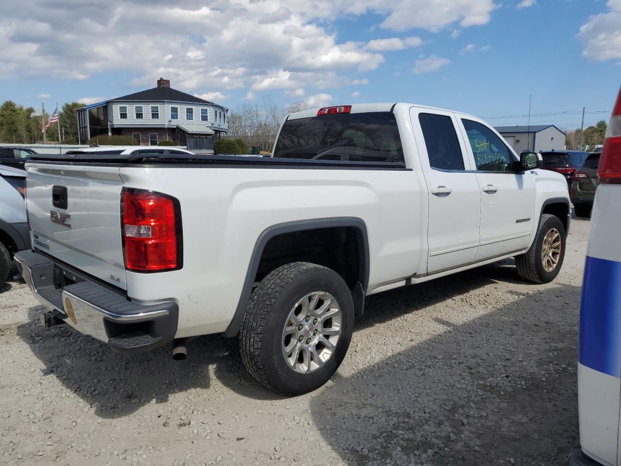 Photo 2 VIN: 1GTV2MECXHZ150795 - GMC SIERRA 