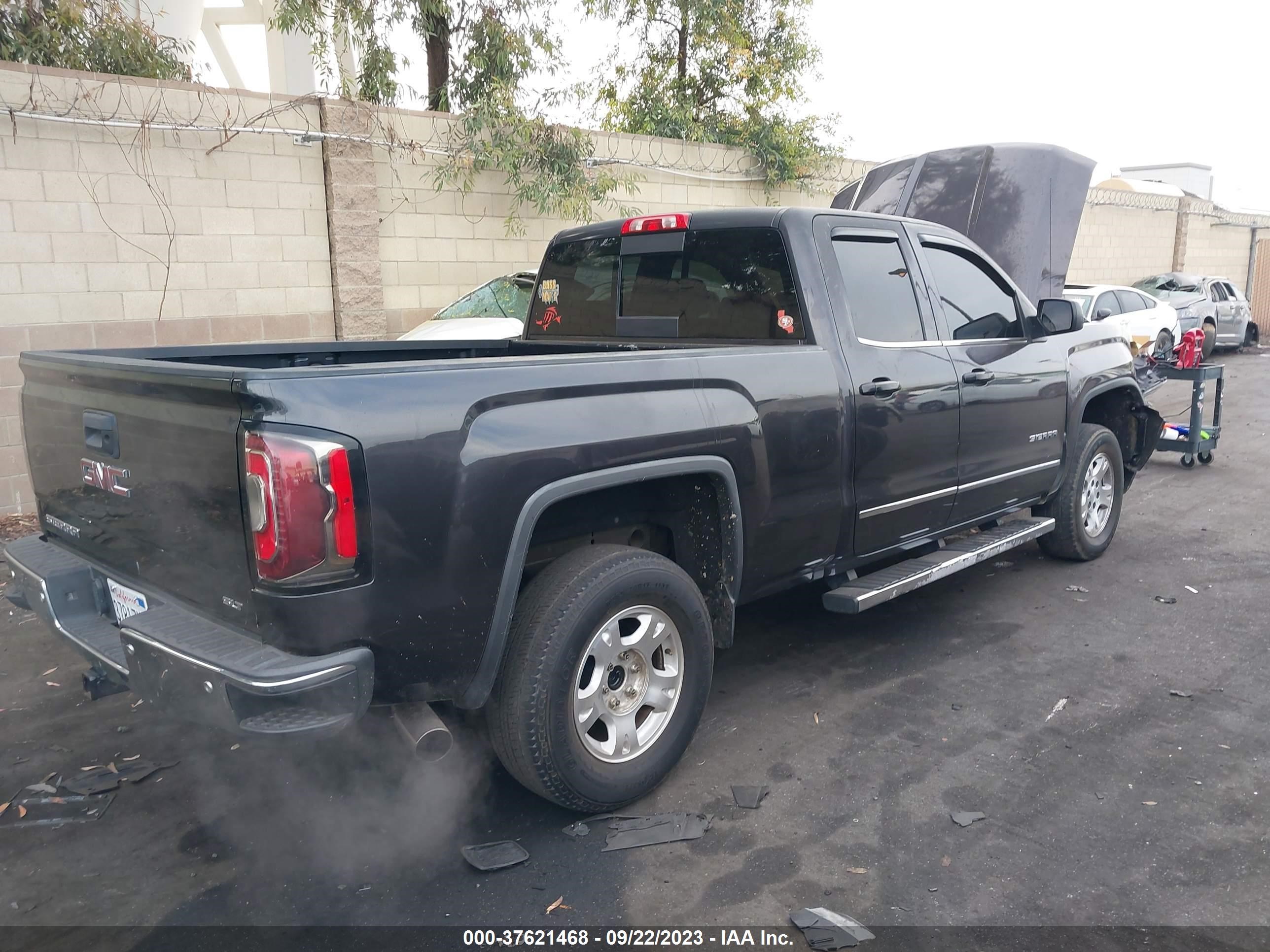 Photo 3 VIN: 1GTV2NEC0GZ281397 - GMC SIERRA 