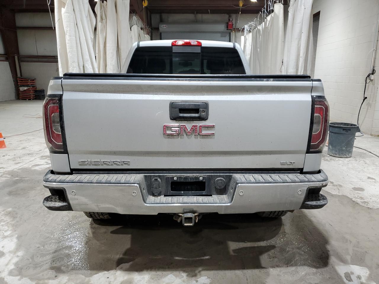 Photo 5 VIN: 1GTV2NEC0HZ209925 - GMC SIERRA 