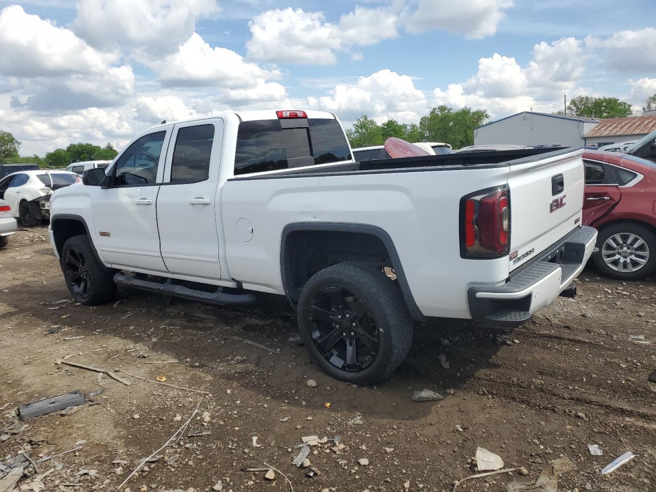 Photo 2 VIN: 1GTV2NEC1HZ220450 - GMC SIERRA 