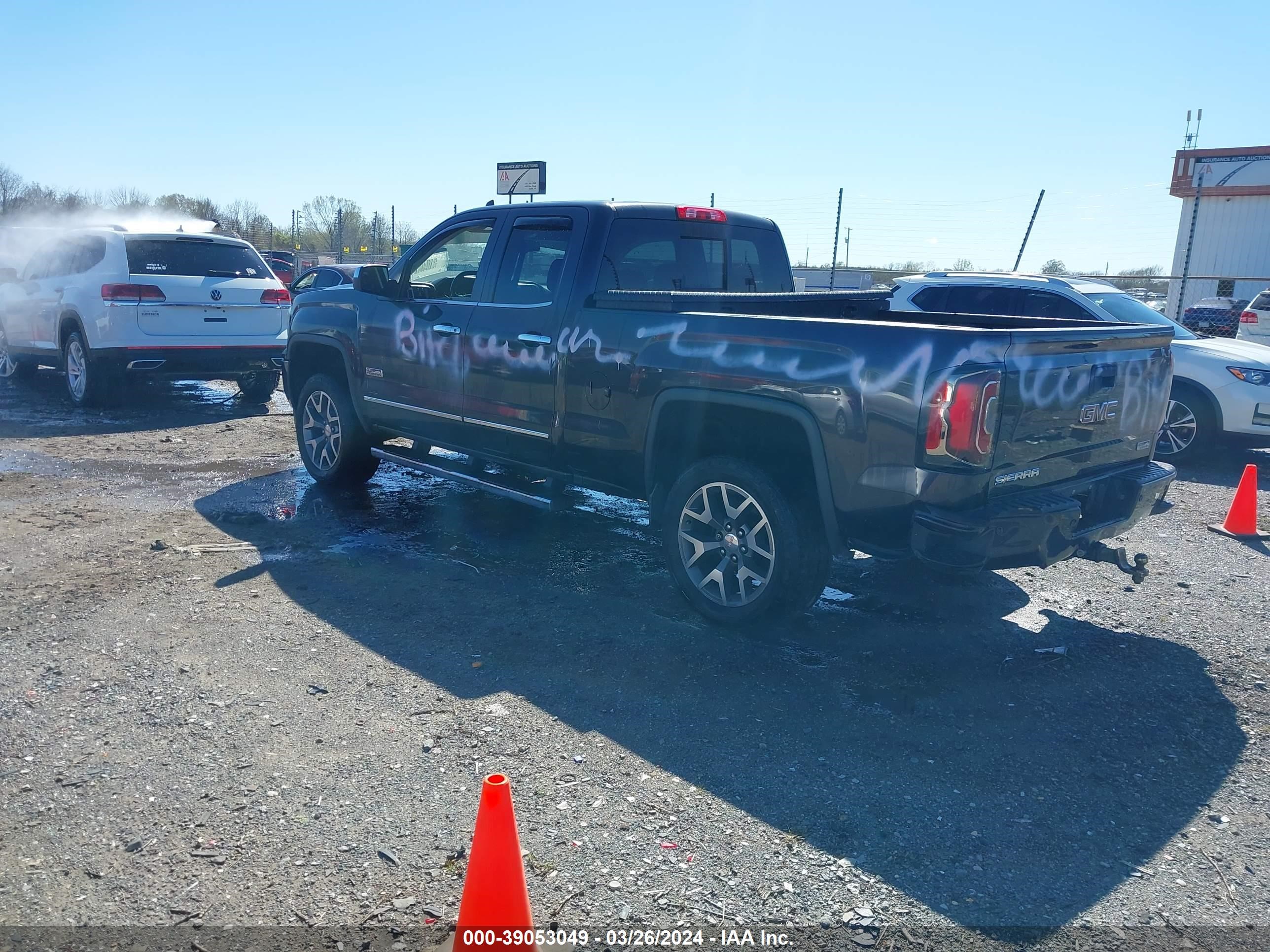 Photo 2 VIN: 1GTV2NEC6GZ164293 - GMC SIERRA 