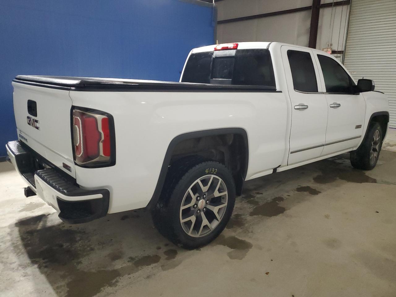 Photo 2 VIN: 1GTV2NEC8GZ379898 - GMC SIERRA 