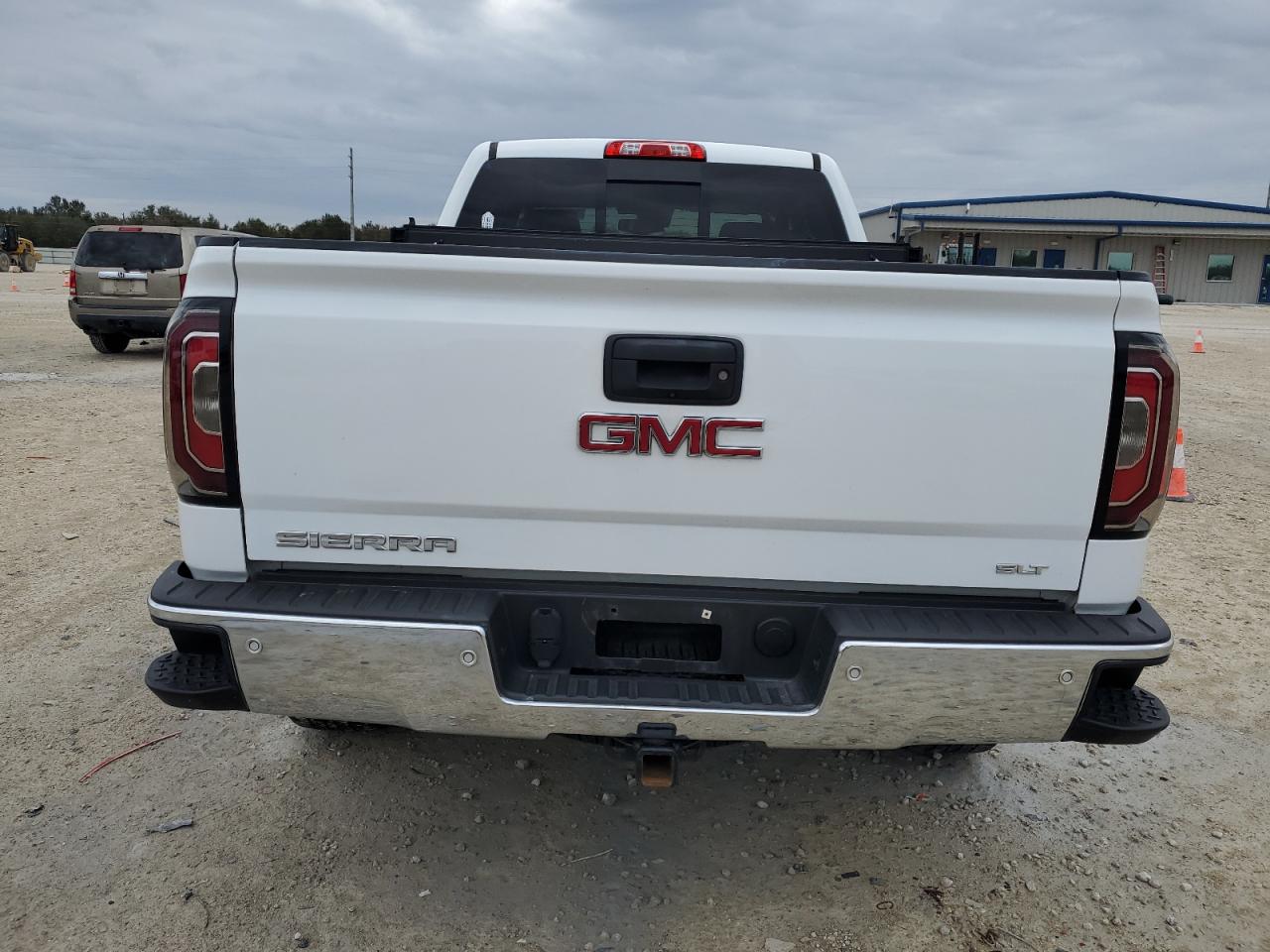 Photo 5 VIN: 1GTV2NEC9HZ173443 - GMC SIERRA 