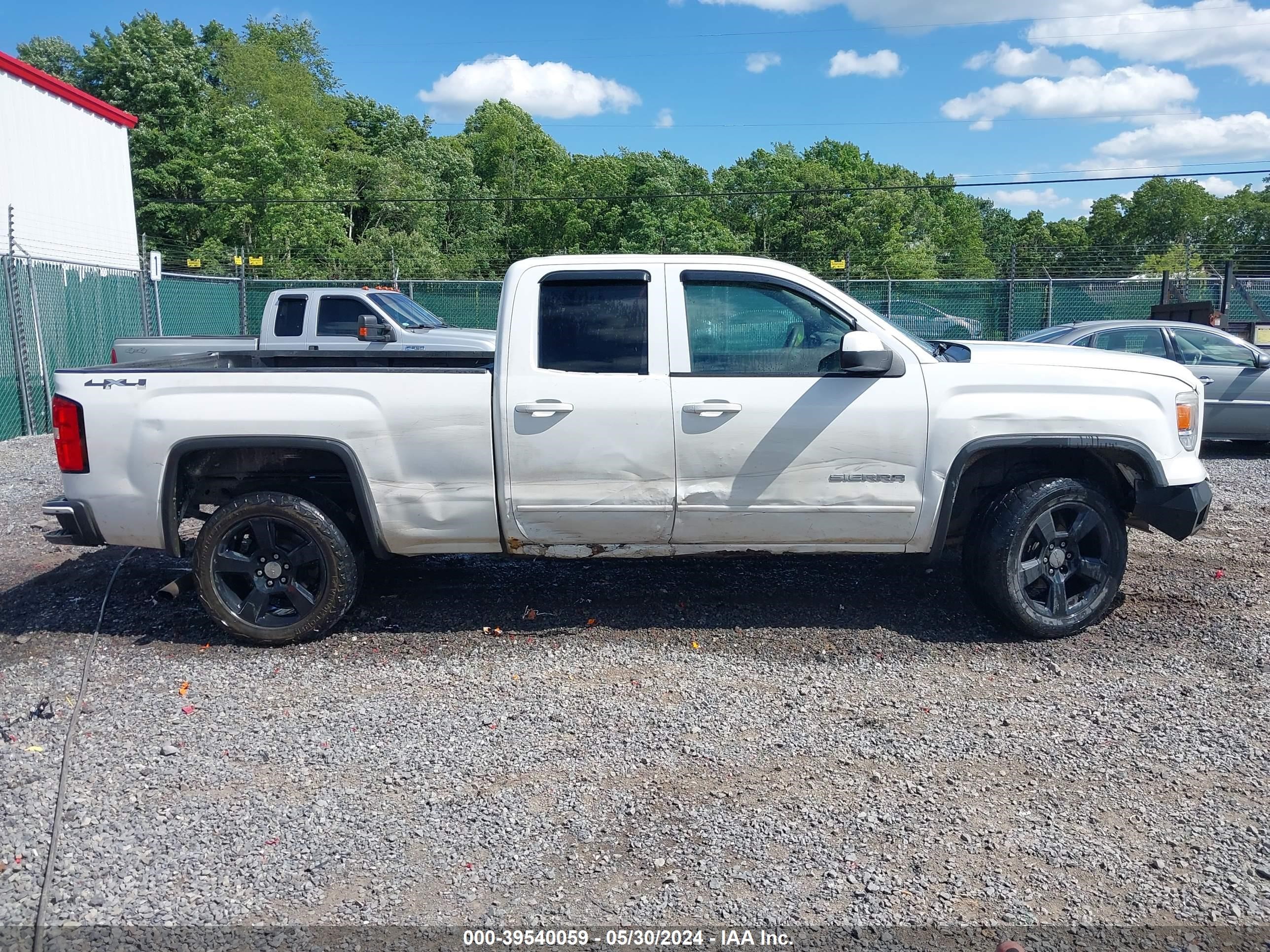 Photo 12 VIN: 1GTV2TEC1FZ361584 - GMC SIERRA 