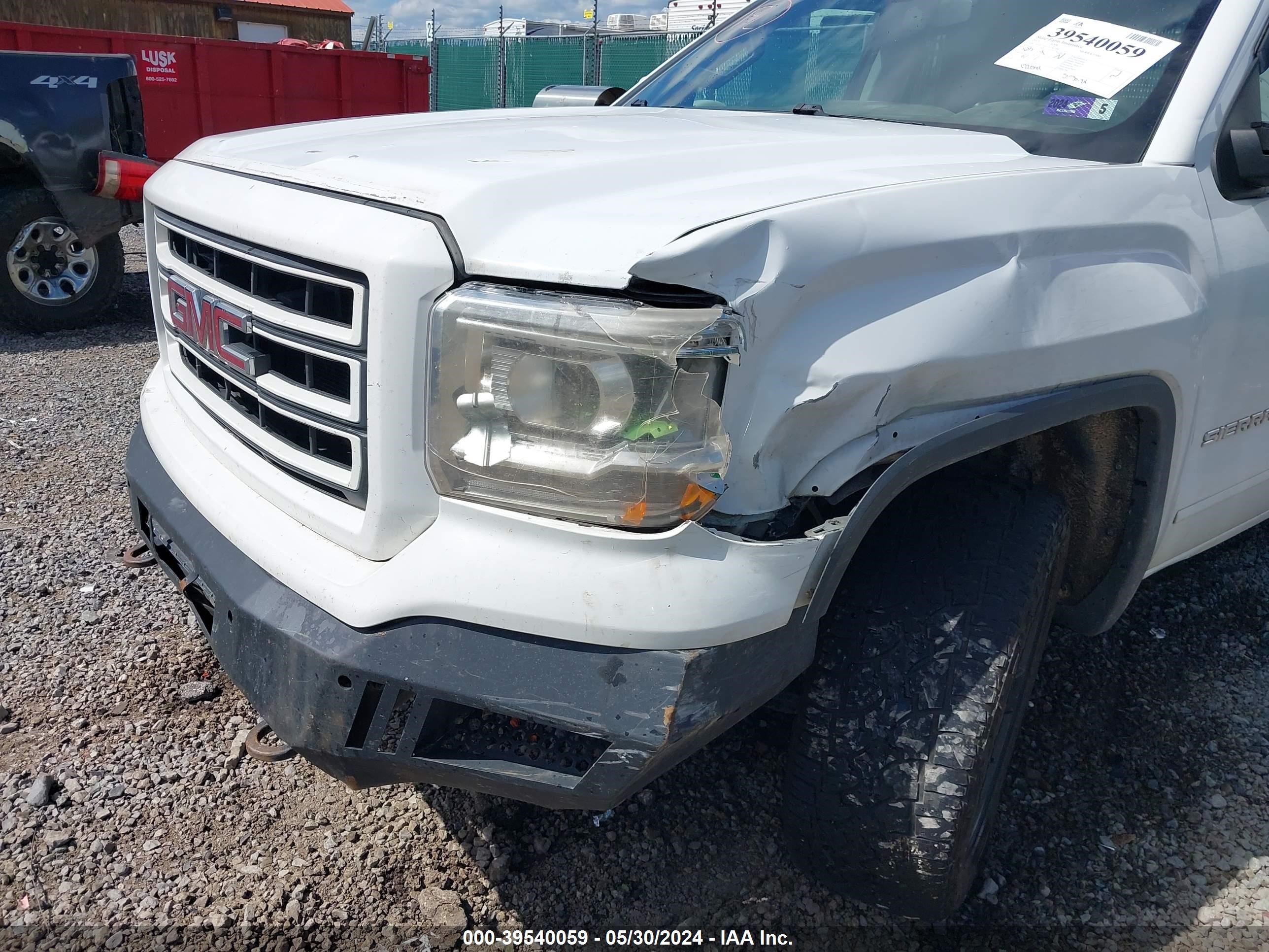 Photo 5 VIN: 1GTV2TEC1FZ361584 - GMC SIERRA 