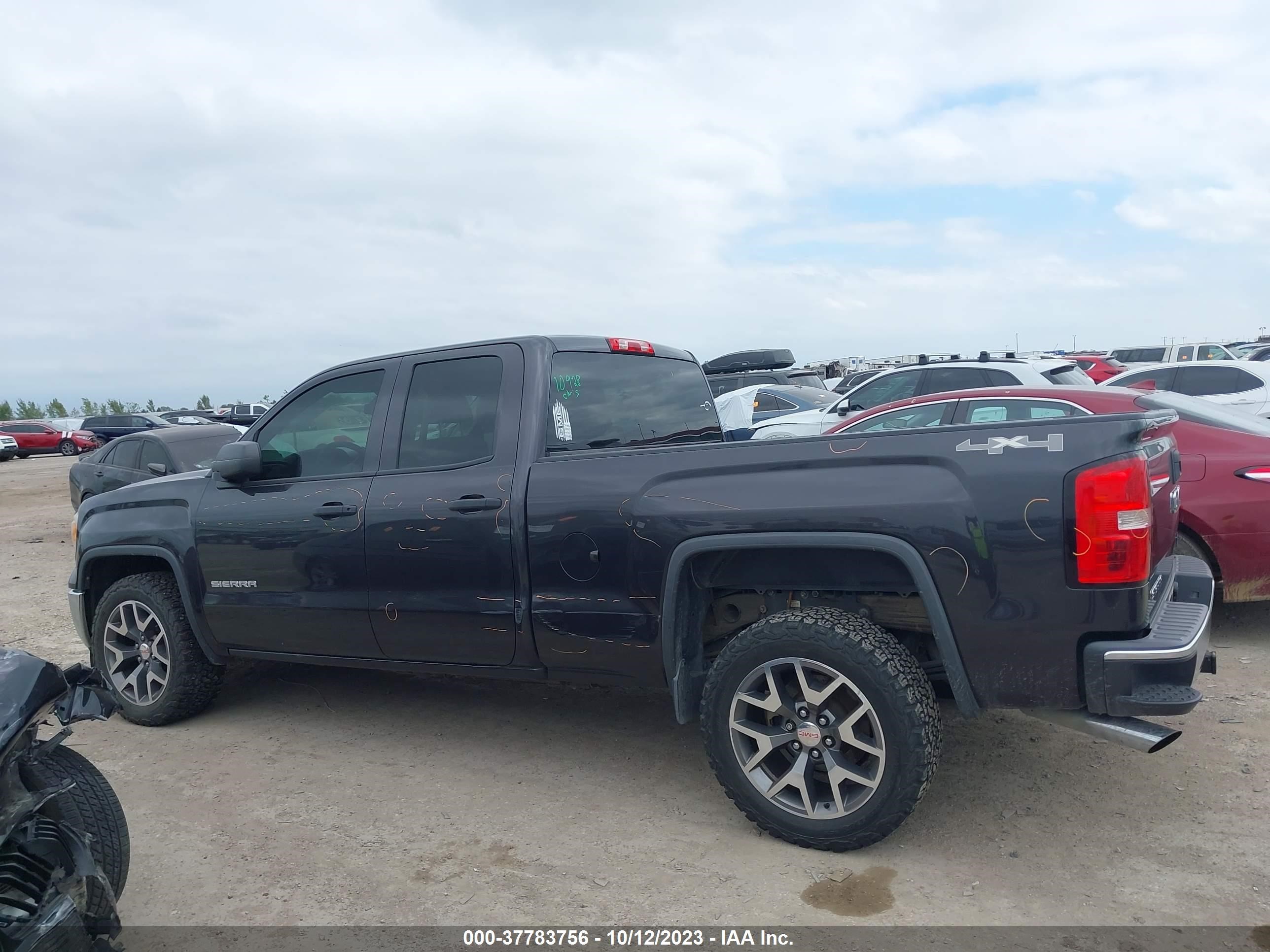 Photo 13 VIN: 1GTV2TEC4FZ296956 - GMC SIERRA 