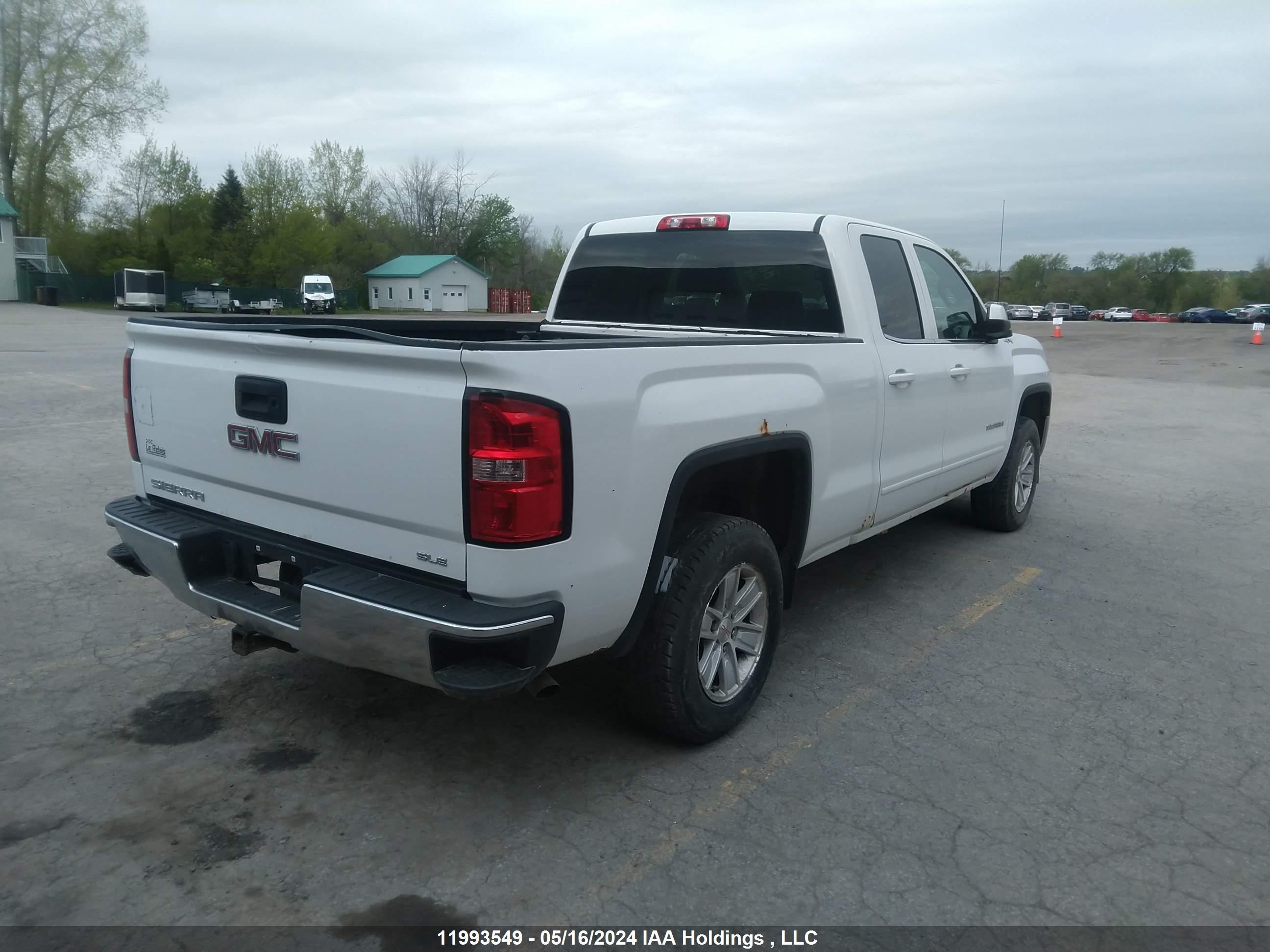 Photo 3 VIN: 1GTV2UEC7FZ326523 - GMC SIERRA 