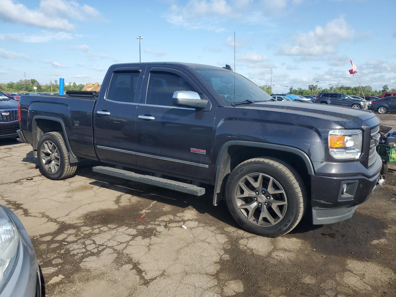 Photo 3 VIN: 1GTV2VEC6FZ280222 - GMC SIERRA 