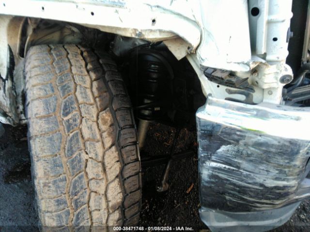 Photo 5 VIN: 1GTV2VEC7EZ107565 - GMC SIERRA 1500 