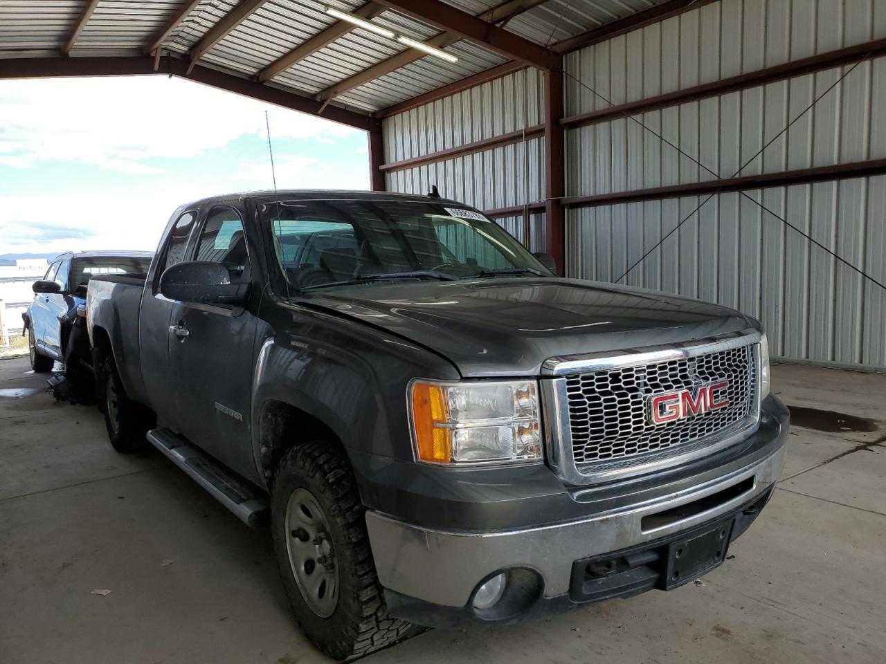 Photo 3 VIN: 1GTV2WE28BZ346891 - GMC SIERRA 