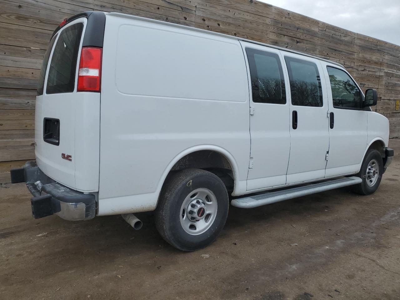 Photo 2 VIN: 1GTW7AF77N1192079 - GMC SAVANA 