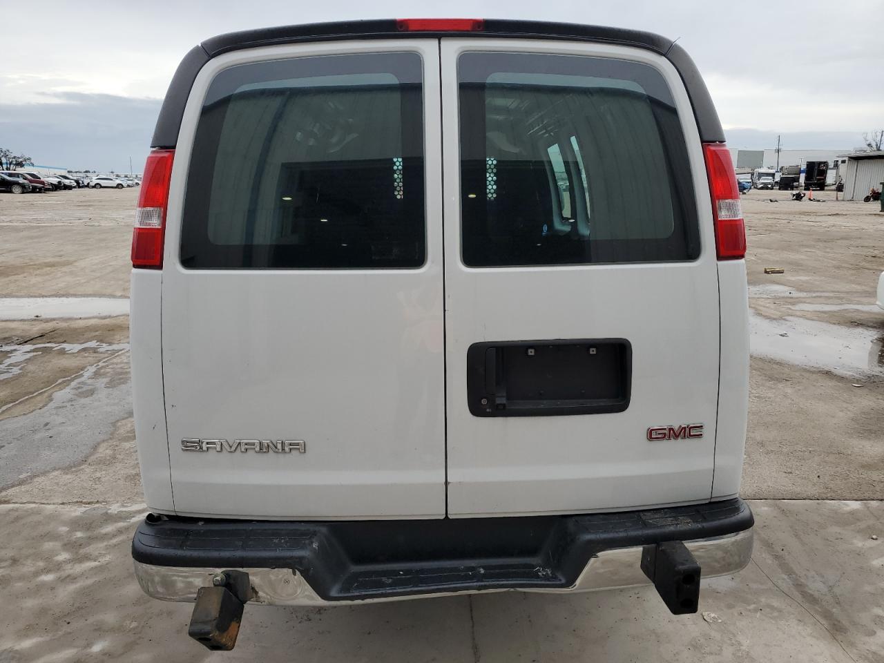 Photo 5 VIN: 1GTW7AF79M1265029 - GMC SAVANA 