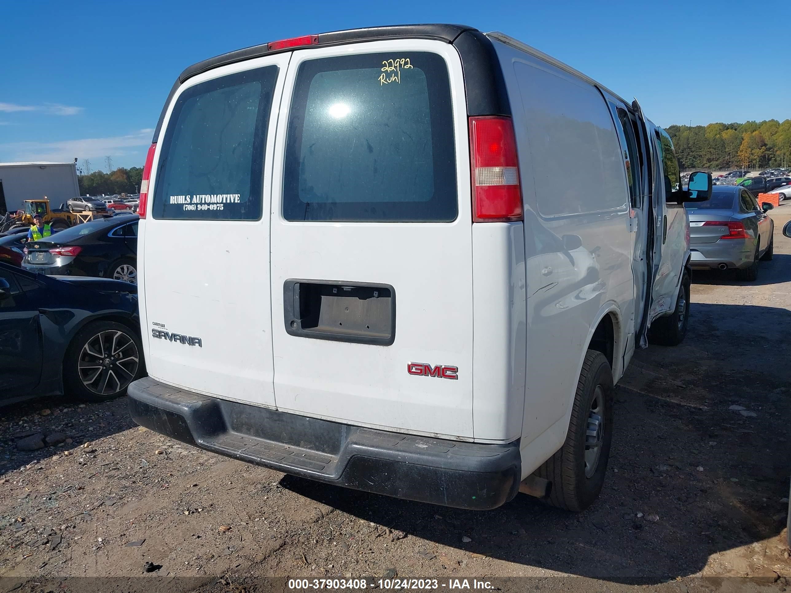 Photo 3 VIN: 1GTW7AFF0H1108308 - GMC SAVANA 