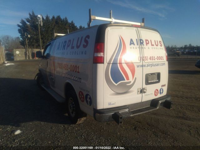 Photo 2 VIN: 1GTW7AFF0H1141440 - GMC SAVANA CARGO VAN 