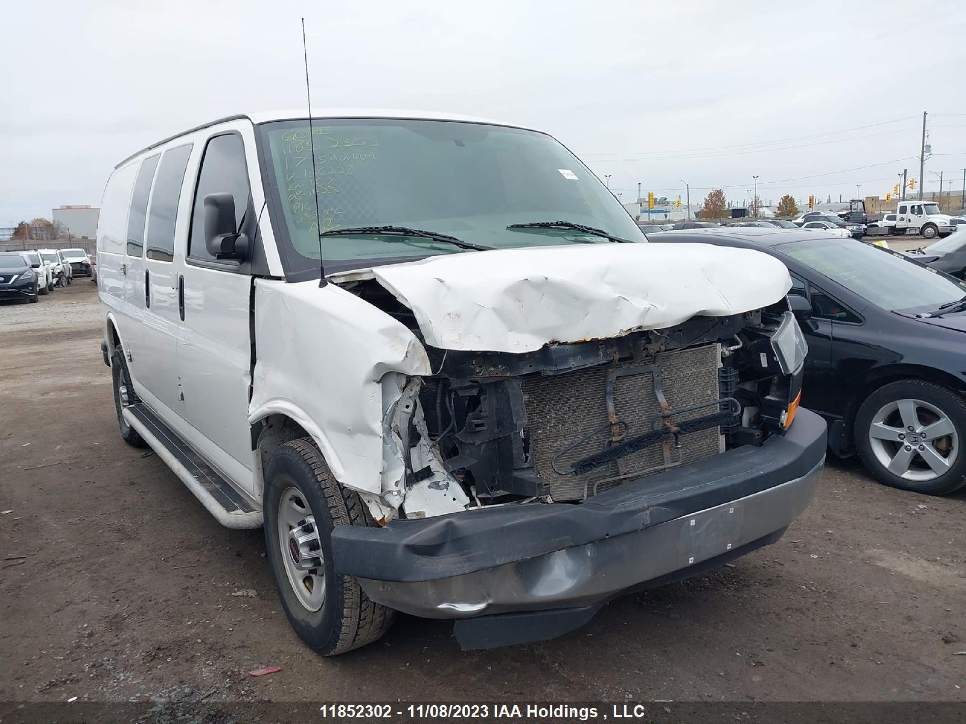 Photo 5 VIN: 1GTW7AFF0H1156228 - GMC SAVANA 