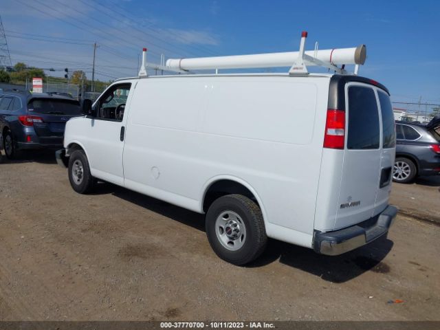 Photo 2 VIN: 1GTW7AFF0H1912074 - GMC SAVANA CARGO VAN 