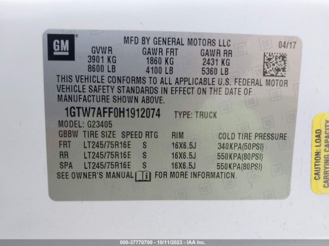 Photo 8 VIN: 1GTW7AFF0H1912074 - GMC SAVANA CARGO VAN 