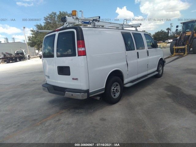 Photo 3 VIN: 1GTW7AFF2G1904752 - GMC SAVANA CARGO VAN 