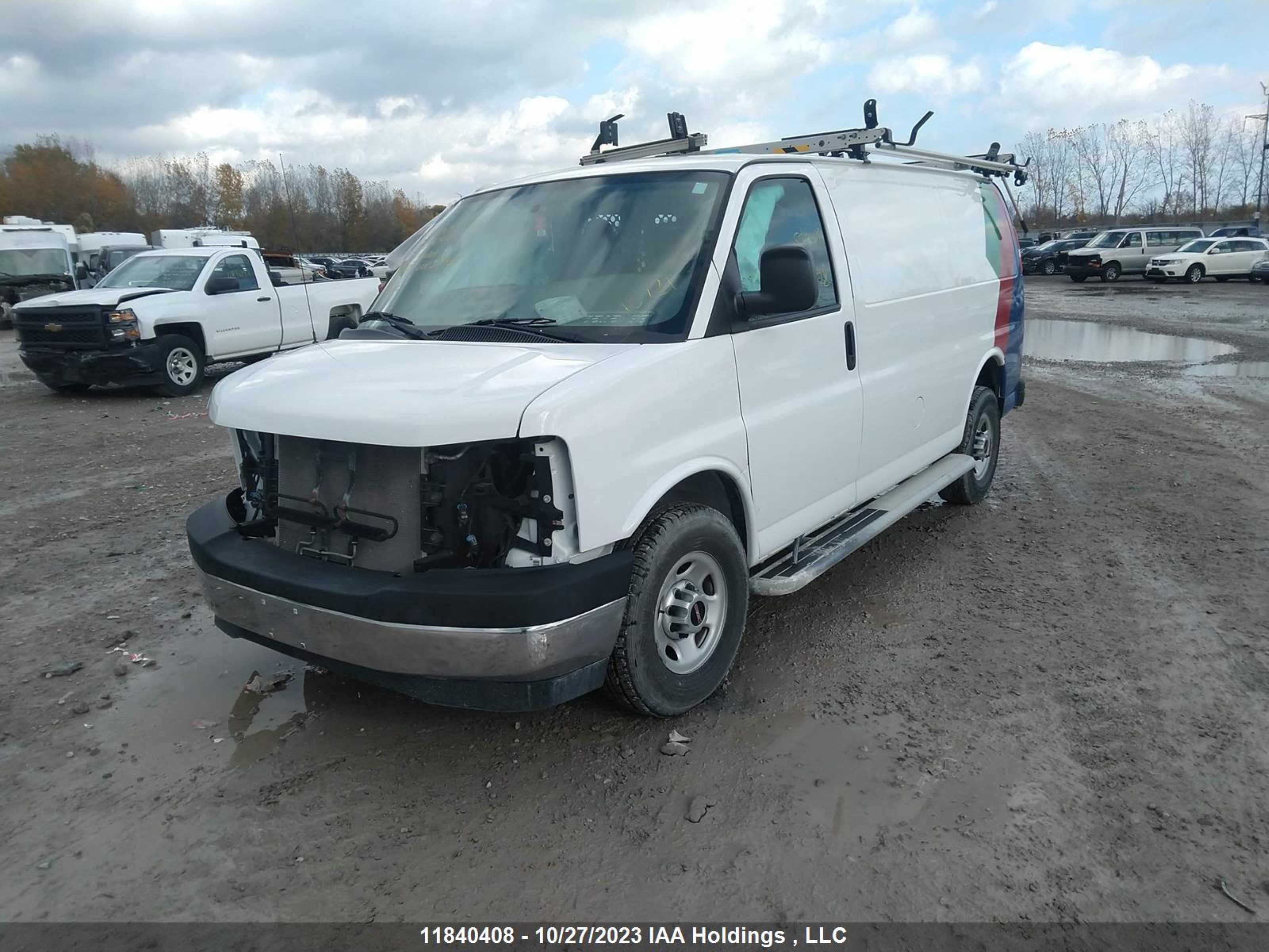 Photo 1 VIN: 1GTW7AFF2H1317954 - GMC SAVANA 