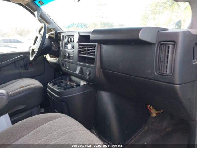 Photo 4 VIN: 1GTW7AFF3H1908472 - GMC SAVANA 2500 