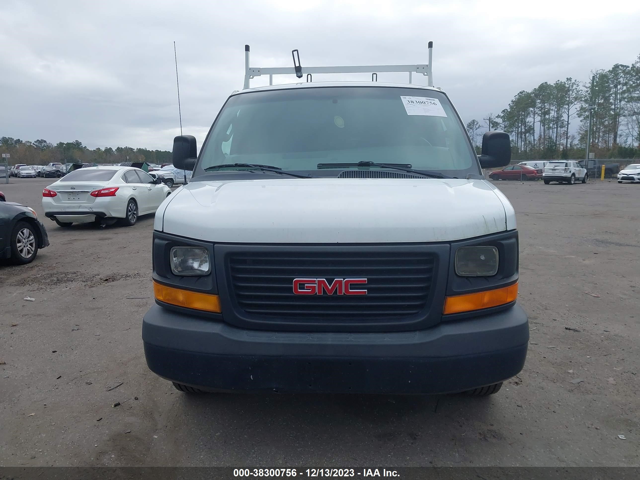 Photo 10 VIN: 1GTW7AFF4G1151256 - GMC SAVANA 