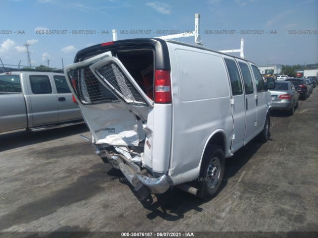 Photo 3 VIN: 1GTW7AFF4G1903280 - GMC SAVANA CARGO VAN 