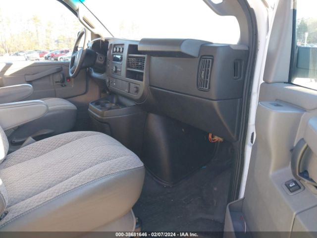 Photo 4 VIN: 1GTW7AFF4H1909324 - GMC SAVANA 2500 