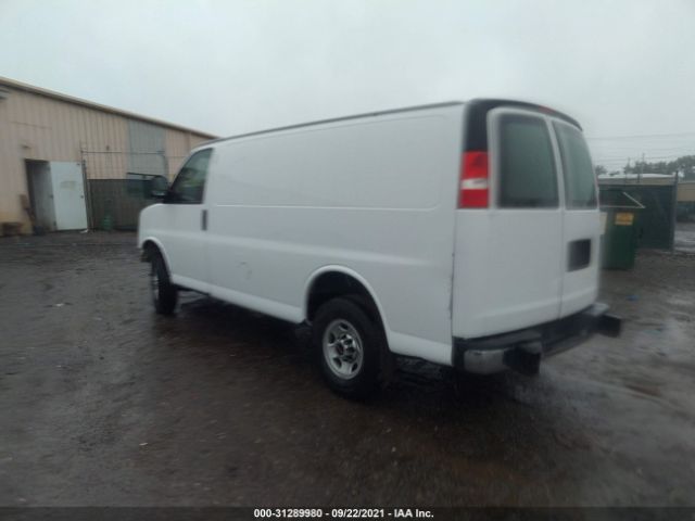 Photo 2 VIN: 1GTW7AFF4H1910991 - GMC SAVANA CARGO VAN 