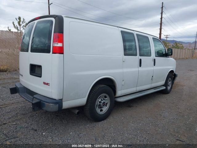 Photo 3 VIN: 1GTW7AFF5H1910773 - GMC SAVANA 2500 