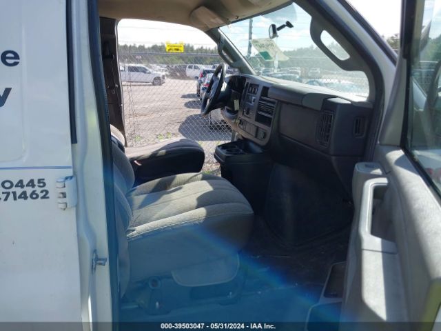 Photo 4 VIN: 1GTW7AFF6G1901787 - GMC SAVANA 