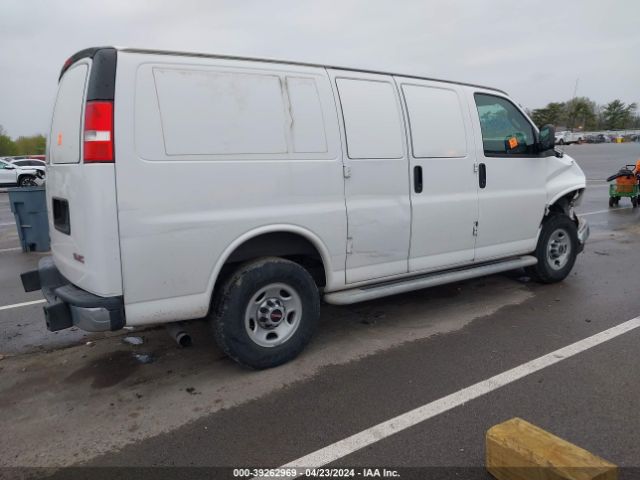 Photo 3 VIN: 1GTW7AFF6H1904884 - GMC SAVANA 2500 