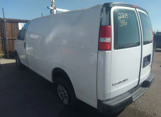 Photo 2 VIN: 1GTW7AFF7H1182423 - GMC SAVANA CARGO VAN 