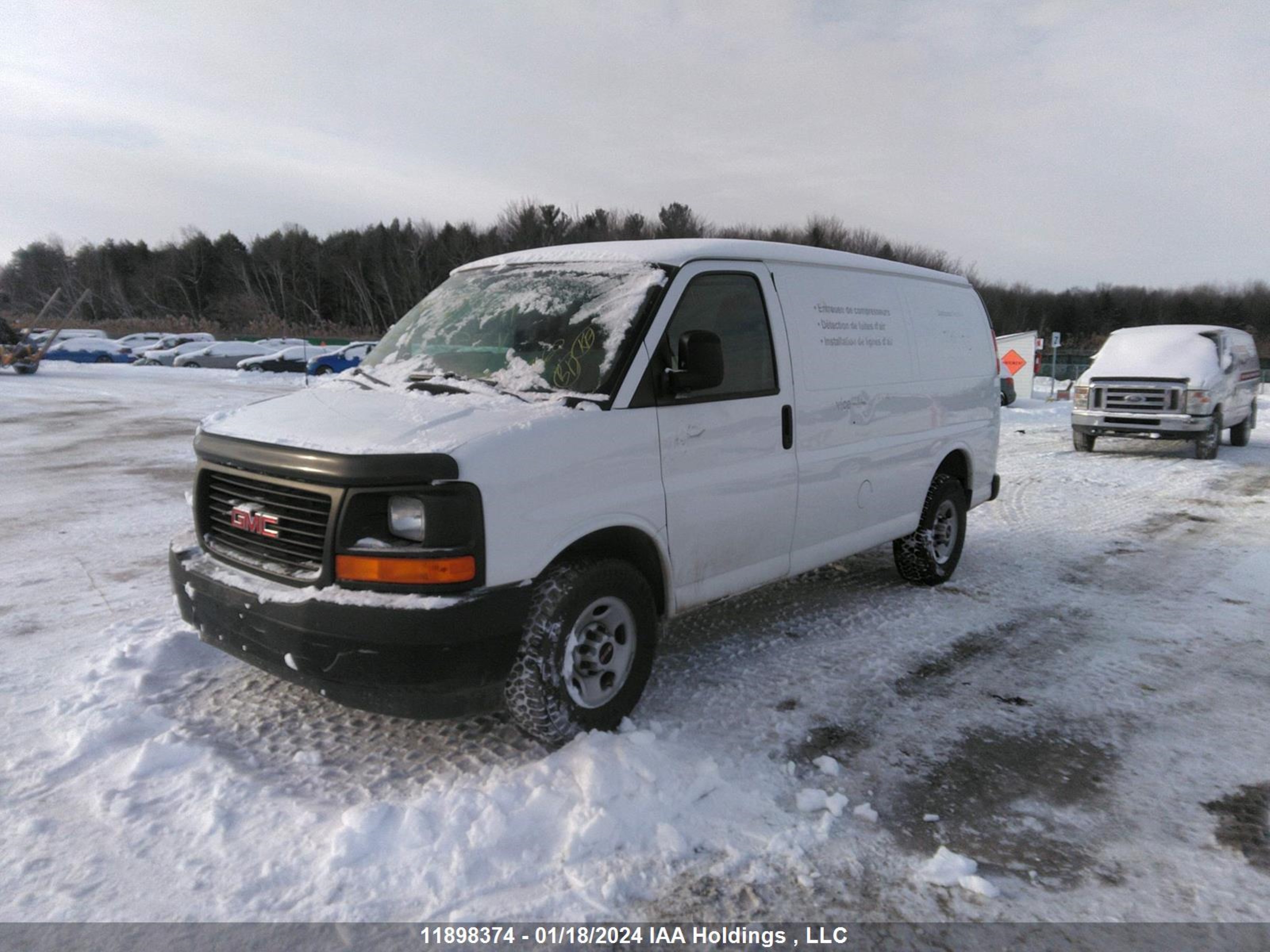 Photo 1 VIN: 1GTW7AFF7H1235136 - GMC SAVANA 