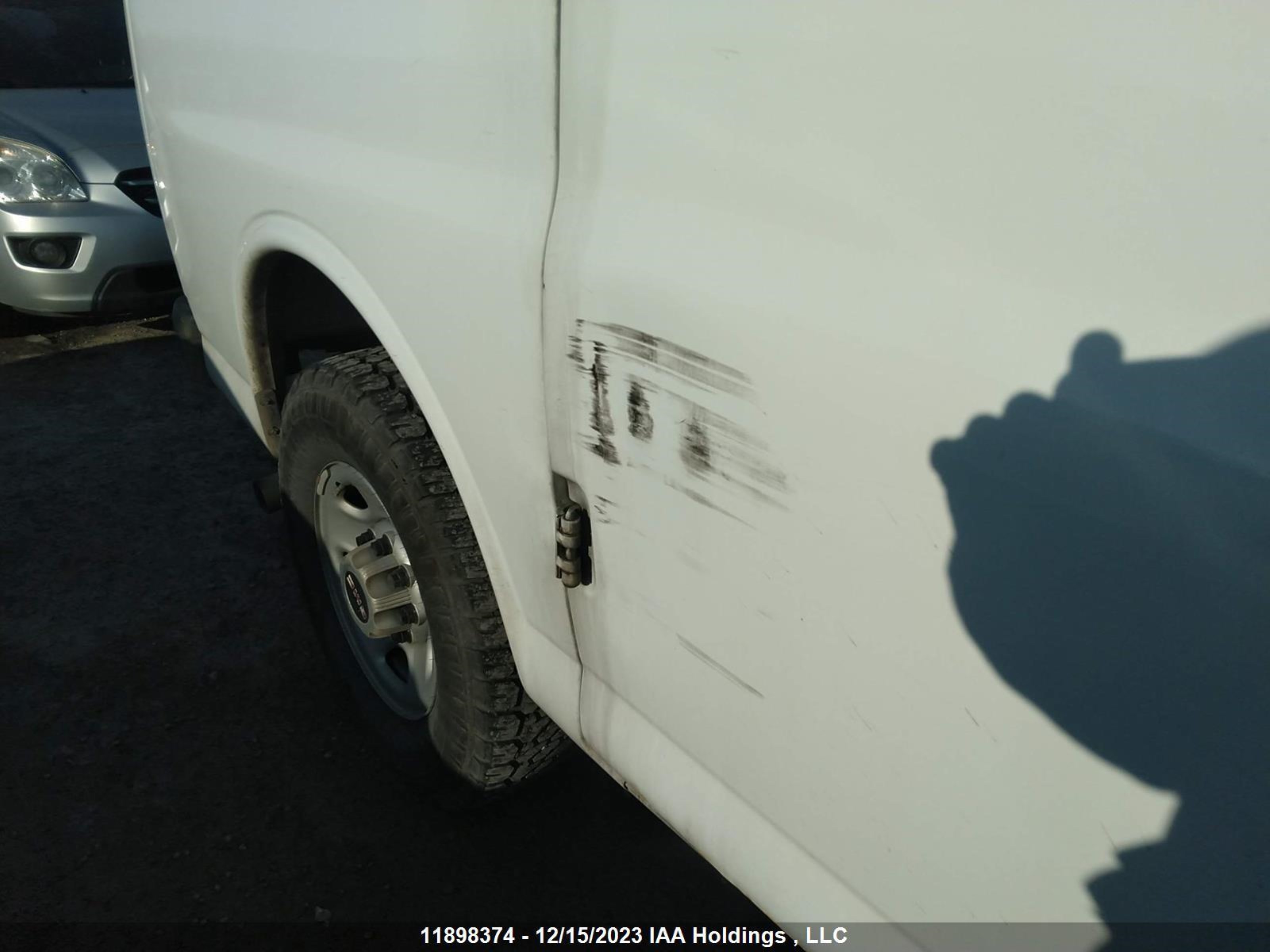 Photo 5 VIN: 1GTW7AFF7H1235136 - GMC SAVANA 