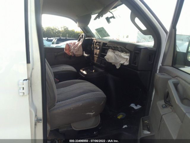 Photo 4 VIN: 1GTW7AFF9G1119175 - GMC SAVANA CARGO VAN 