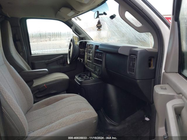 Photo 4 VIN: 1GTW7AFF9G1904828 - GMC SAVANA 