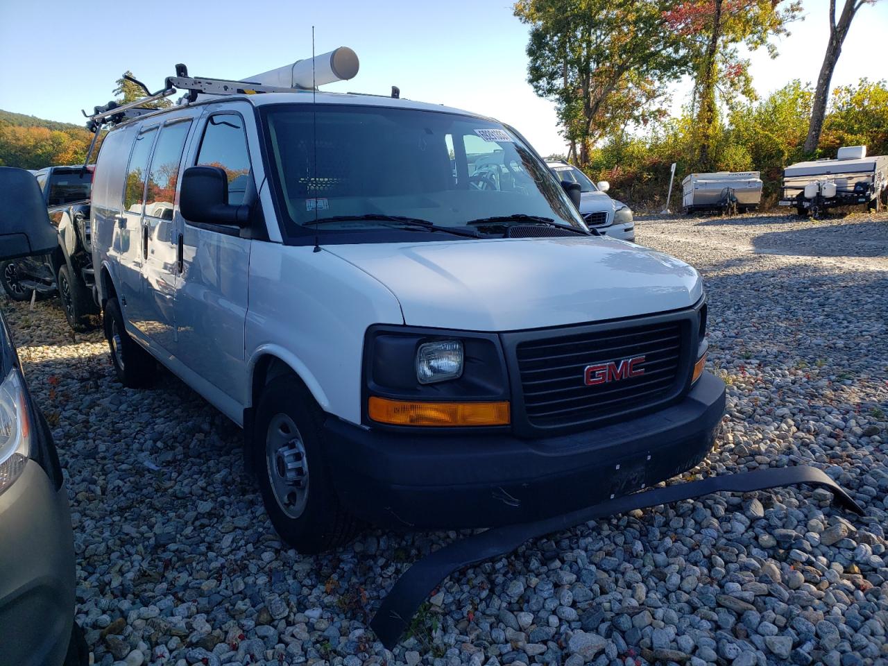 Photo 3 VIN: 1GTW7AFF9H1120702 - GMC SAVANA 